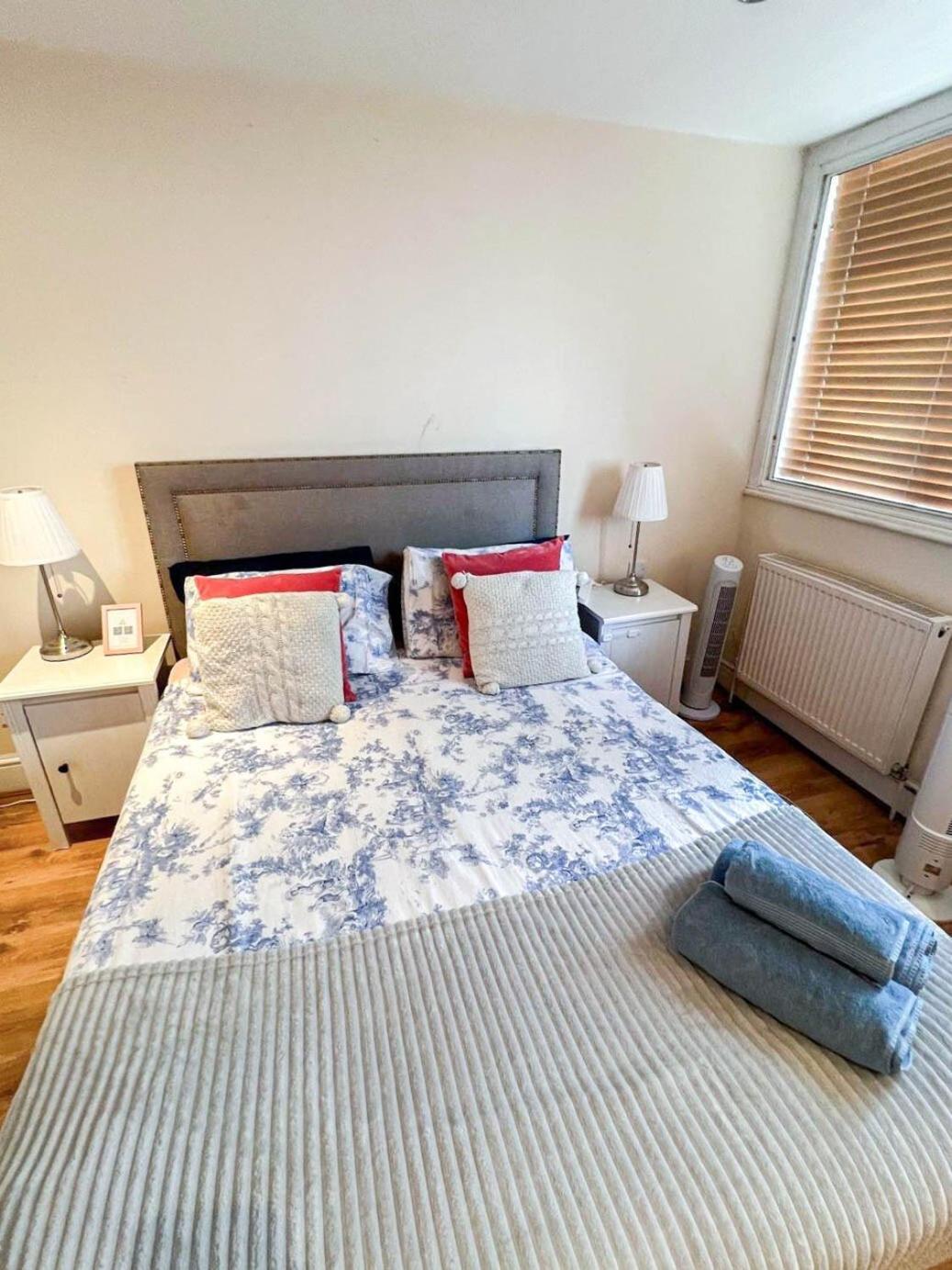 Apartment Lovely 1 Bedroom Flat In West Kensington London, Shepherd's Bush