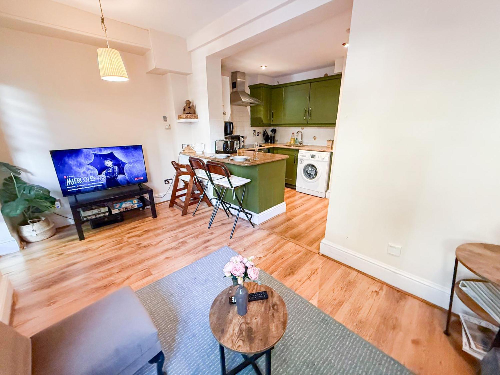 Apartment Lovely 1 Bedroom Flat In West Kensington London, Shepherd's Bush *